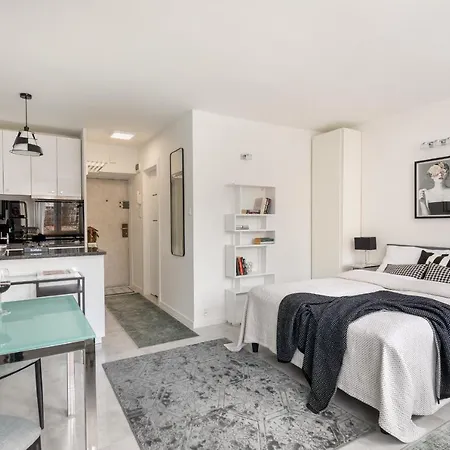 Rent Like - Plac Grzybowski 6 Warsaw